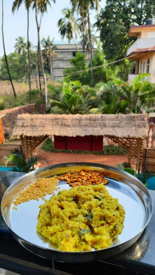 Tropical Wave Hostel Morjim Goa Extérieur photo